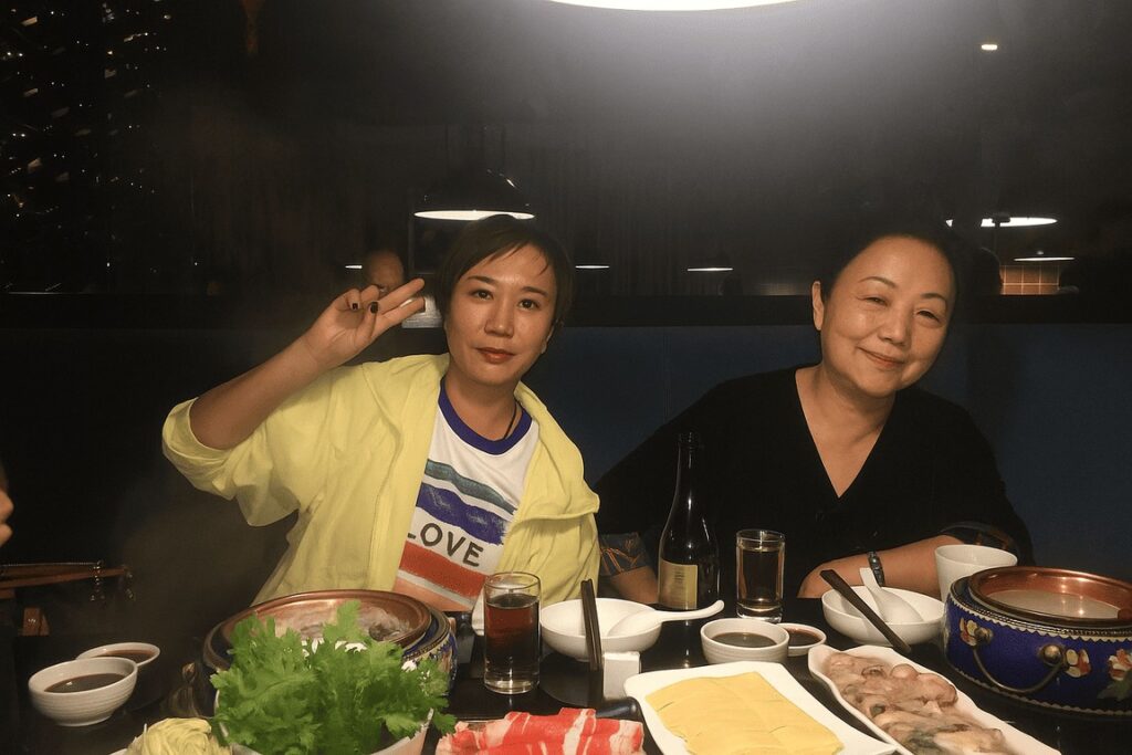 中国営口で両親と対面した際の写真